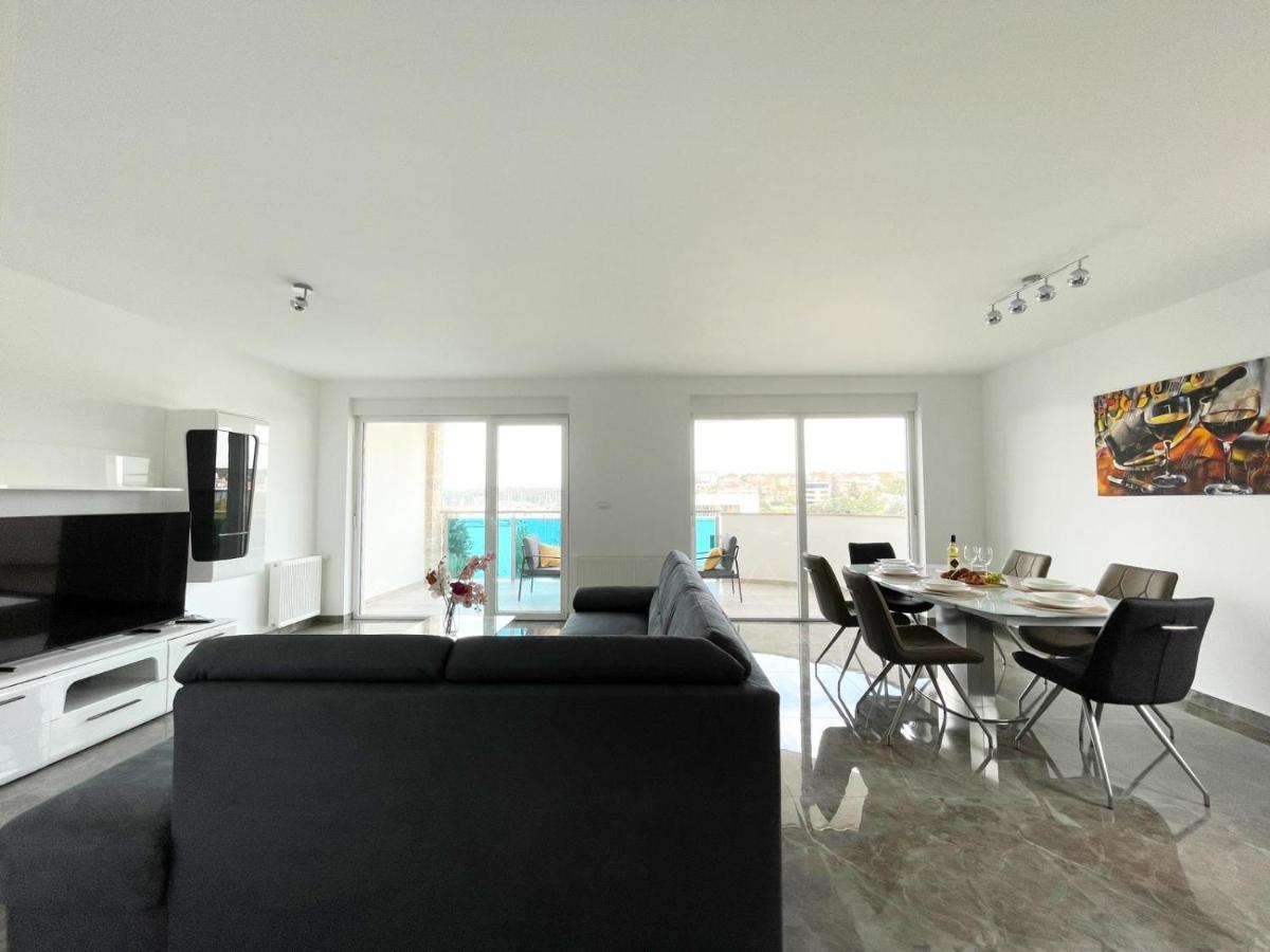 Seascape Deluxe Residence Pjescana Uvala Bagian luar foto