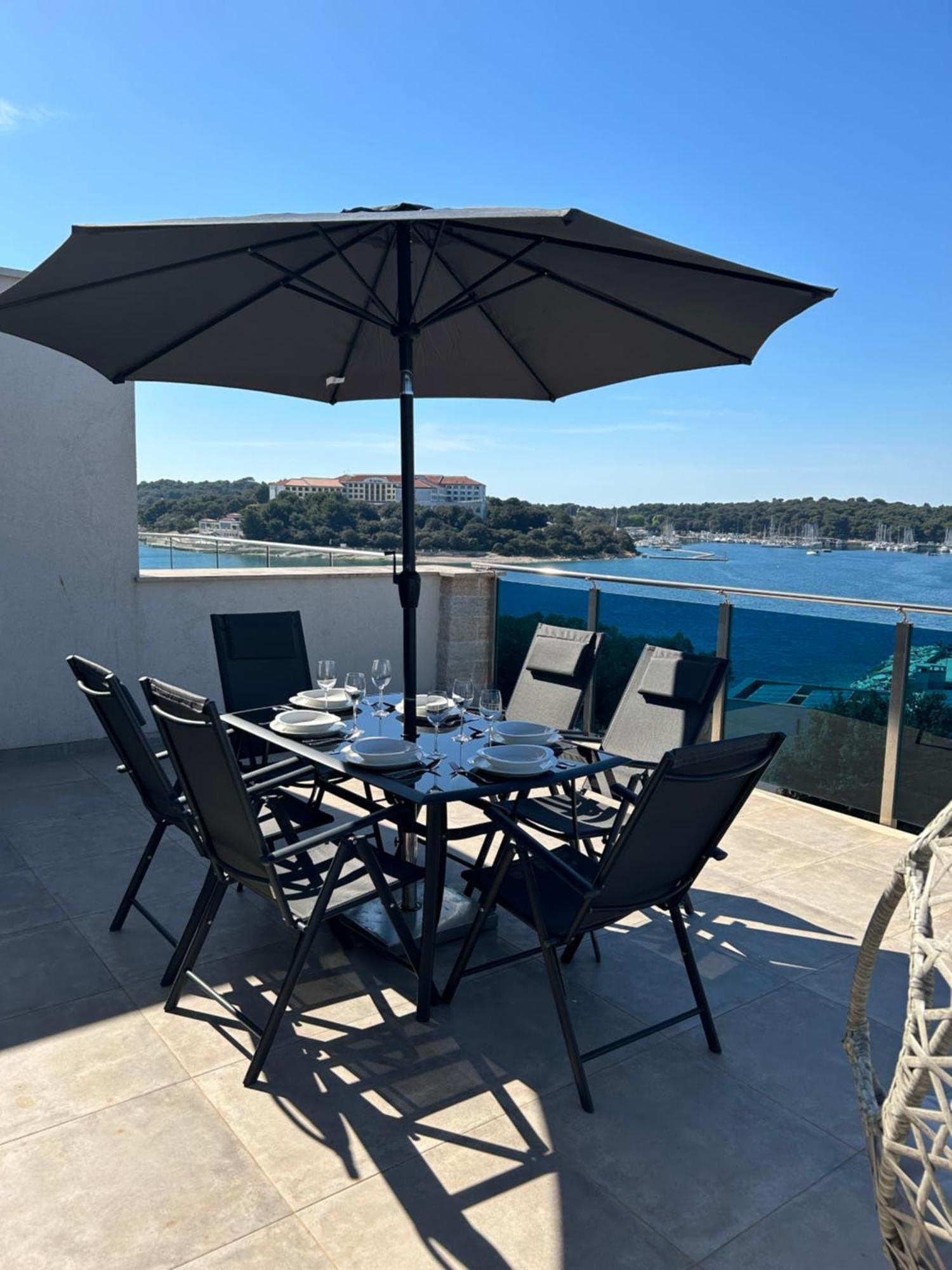 Seascape Deluxe Residence Pjescana Uvala Bagian luar foto